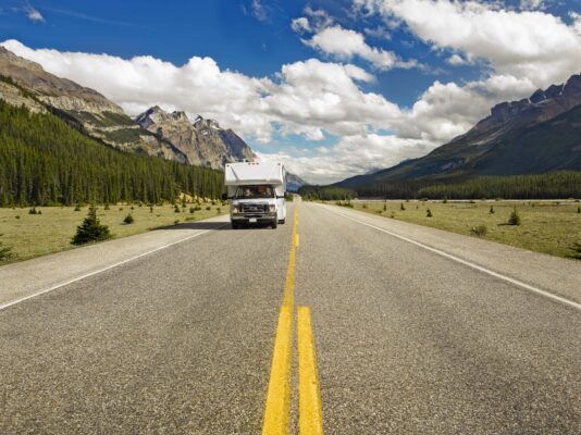 Mit dem Wohnmobil durch Icefields Parkway und die Waterfowl Lakes erkunden