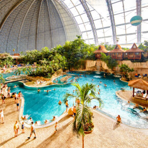 Südseetraum Tropical Islands: 2 Tage im fancy Safari-Zelt inkl. Frühstück & Eintritt nur 73€