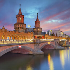 2 Nächte über 1. Mai in Berlin mit 4* Hotel und Zug-Anreise nur 136 Euro 2 Nächte über 1. Mai in Berlin mit 4* Hotel und Zug-Anreise nur 136 Euro