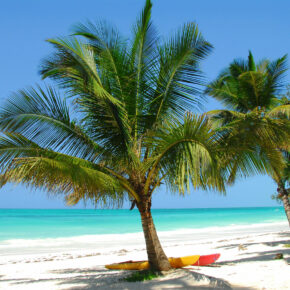 5 Tage Luxus im 5* Crowne Hotel im Oman nur 333 € mit Flug & Frühstück 5 Tage Luxus im 5* Crowne Hotel im Oman nur 333 € mit Flug & Frühstück