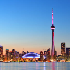 Sommerferien: 9 Tage Flug & Mietwagen in Toronto - Kanada für 399 € Sommerferien: 9 Tage Flug & Mietwagen in Toronto - Kanada für 399 €