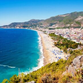 Türkei Frühbucher 2024: 8 Tage Antalya im schönen 5* Hotel am Strand mit All Inclusive & Flug nur 289€