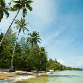 12 Tage Khao Lak mit 4* Hotel, Flug, Frühstück, Zug & Transfer nur 930€ 12 Tage Khao Lak mit 4* Hotel, Flug, Frühstück, Zug & Transfer nur 930€