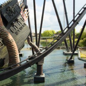 Heide Park: Eintritt, Camp-Übernachtung, Halbpension Plus & viele Extras ab 79€ Heide Park: Eintritt, Camp-Übernachtung, Halbpension Plus & viele Extras ab 79€