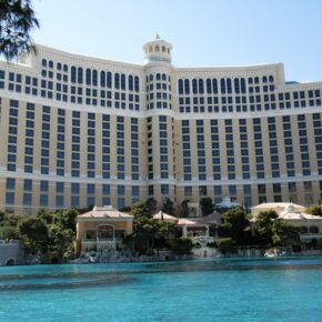 Stadt der Sünde: 8 Tage 5* Luxus-Hotel Bellagio in Las Vegas mit Flug nur 927 € Stadt der Sünde: 8 Tage 5* Luxus-Hotel Bellagio in Las Vegas mit Flug nur 927 €