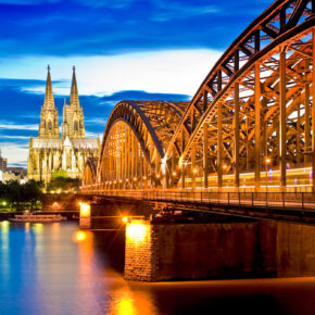 Karneval in Köln: Tolles 4* Hotel mit Frühstück nur 49 € Karneval in Köln: Tolles 4* Hotel mit Frühstück nur 49 €