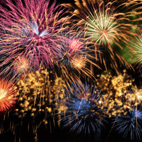 29 Schnäppchen für Silvester 2015 ab 34 € 29 Schnäppchen für Silvester 2015 ab 34 €