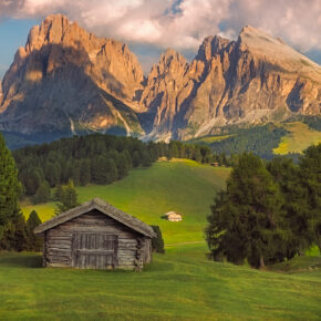 4 Tage Dolomiten im 4* Wellness-Hotel mit All Inclusive ab nur 119€ 4 Tage Dolomiten im 4* Wellness-Hotel mit All Inclusive ab nur 119€