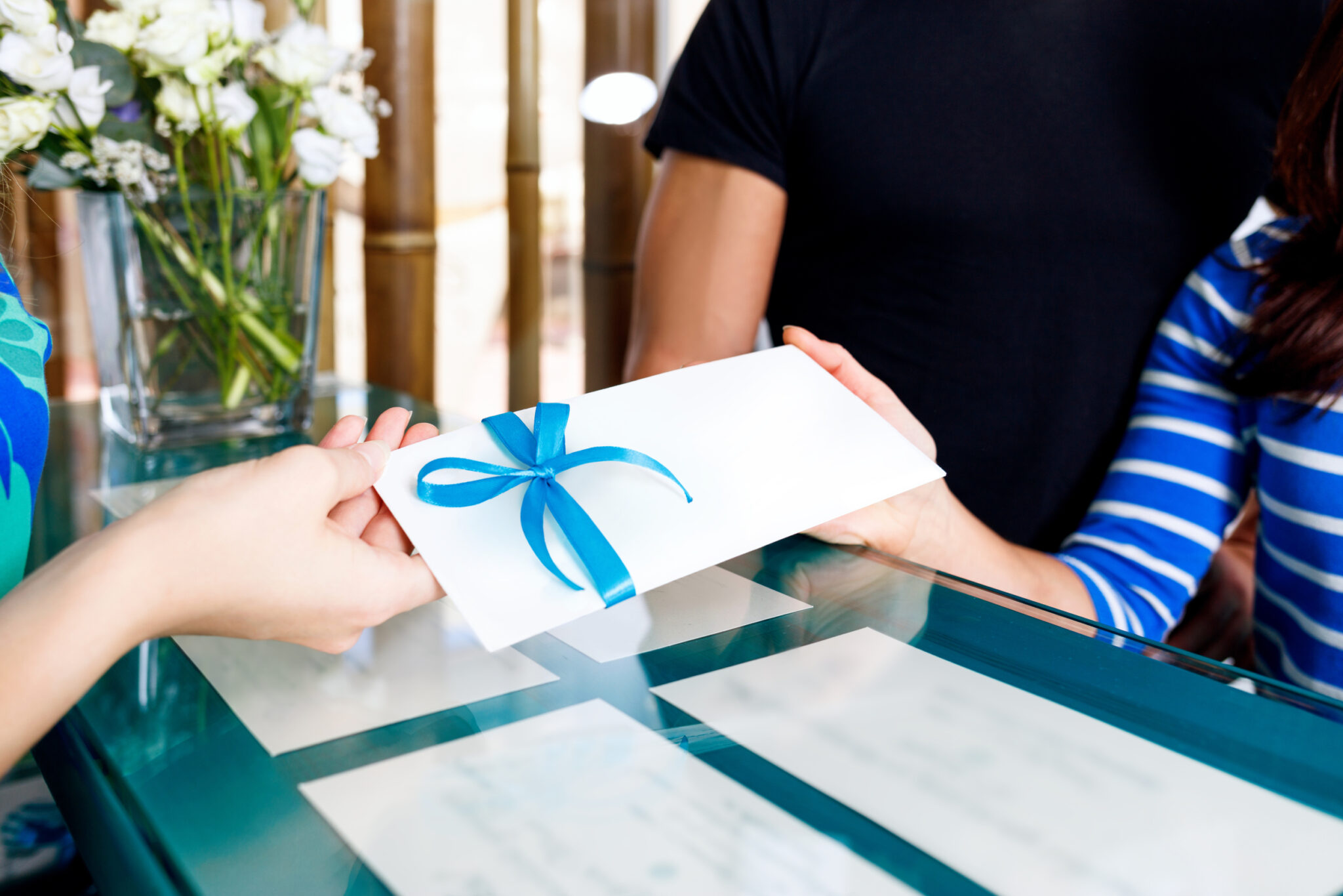 можно ли возвращать подарки