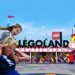 Legoland Parkeingang Familie