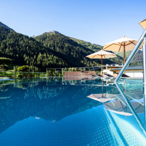 Arlmont Tirol Pool