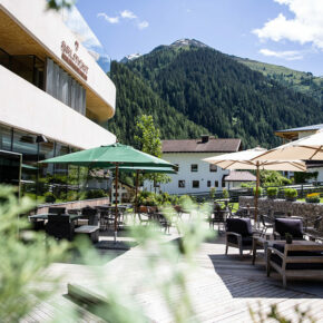 Arlmont Tirol Terrasse
