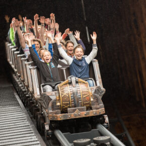 Kurztrip-Fun: Tagesticket für das Phantasialand mit 4* Hotel & Frühstück nur 79€ (+ kostenloses Ticket!) Kurztrip-Fun: Tagesticket für das Phantasialand mit 4* Hotel & Frühstück nur 79€ (+ kostenloses Ticket!)