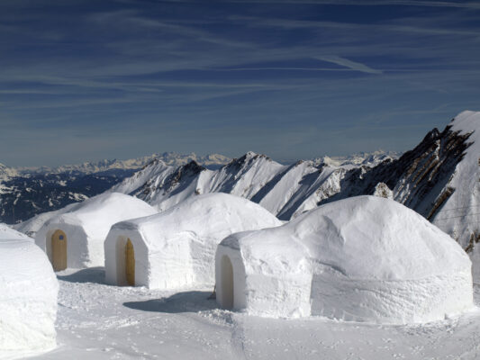 Iglus in den Bergen, Kitzsteinhorn, Austria