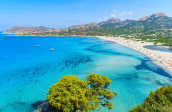 Familienurlaub zum Schnäppchenpreis: 8 Tage Korsika auf dem 4* Campingplatz nur 139€