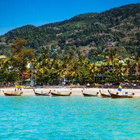 Last Minute Thailand: 15 Tage Phuket mit Unterkunft & Direktflug nur 379€ Last Minute Thailand: 15 Tage Phuket mit Unterkunft & Direktflug nur 379€