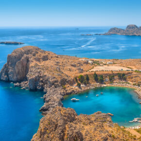 Herbstferien: 7 Tage Rhodos mit 4* Hotel inkl. HP, Flug, Transfer & Zug für 418€ Herbstferien: 7 Tage Rhodos mit 4* Hotel inkl. HP, Flug, Transfer & Zug für 418€