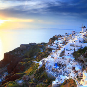 8 Tage auf der griechischen Trauminsel Santorini inkl. gutem 3* Hotel & Flug nur 358€