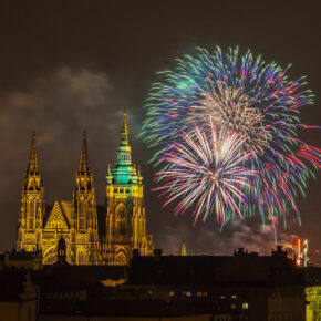 Die besten Silvester Schnäppchen in Prag im Hostel oder 5* Hotel bereits ab 18€ Die besten Silvester Schnäppchen in Prag im Hostel oder 5* Hotel bereits ab 18€