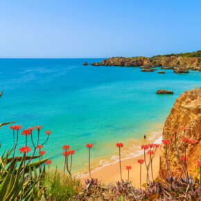 Algarve-Schnapper: 7 Tage im guten 4* Hotel am Strand mit Frühstück, Flug & Transfer NUR 259€