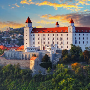 Städtereise Bratislava: Gutschein für 2 Tage in verschiedenen 3* oder 4* Hotels für 49€