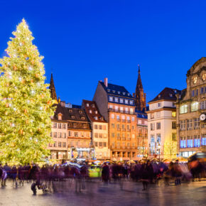 Weihnachtsmarkt in Straßburg: 2 Tage im 3* Hotel mit Frühstück & Glühwein für 49€