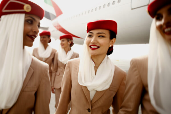 Emirates Flugbegeleiterin
