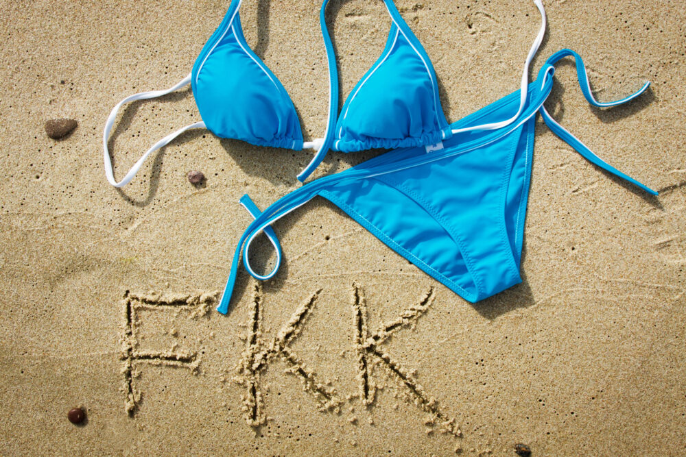 FKK Urlaub Bikini