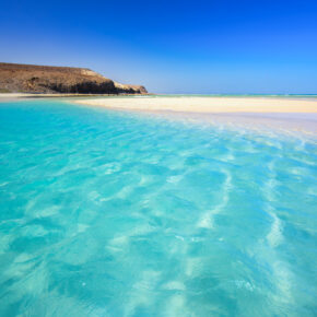 Fuerteventura: 6 Tage im tollen 4* Hotel mit Suite, Halbpension, Flug & Extras nur 493€