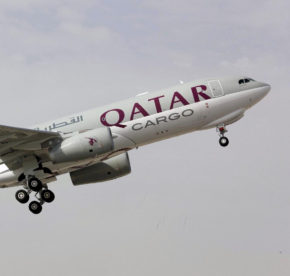 Qatar Airways Gepäck & Handgepäck - Gebühren und Preise für Economy, Business & First Class Qatar Airways Gepäck & Handgepäck - Gebühren und Preise für Economy, Business & First Class