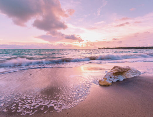 Australien Darwin Strand Stein Meer Sonnenuntergang