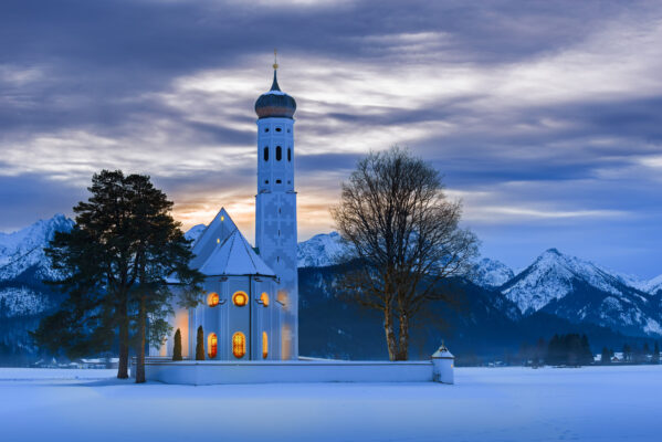 Deutschland Allgäu Kirche Nacht Schnee