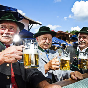 Volksfeste in Deutschland: Bräuche, Besucherzahlen & ganz viel Bier Volksfeste in Deutschland: Bräuche, Besucherzahlen & ganz viel Bier