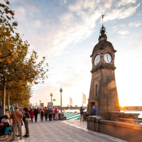 Wochenende: 2 Tage Düsseldorf im TOP 4* Radisson Hotel inkl. Frühstück für 54€ Wochenende: 2 Tage Düsseldorf im TOP 4* Radisson Hotel inkl. Frühstück für 54€