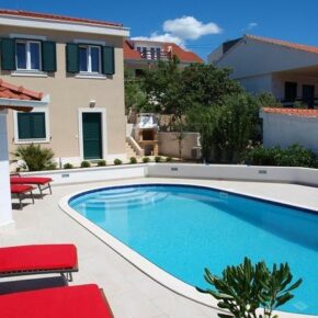 Ferienhaus Adriaküste Pool