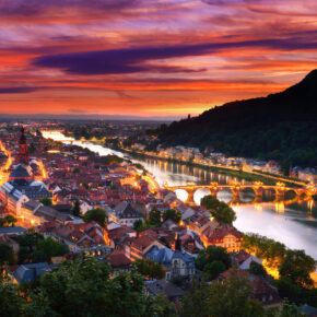 Heidelberg Nacht Fluss oben