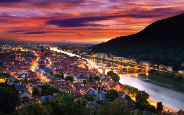 Heidelberg Nacht Fluss oben