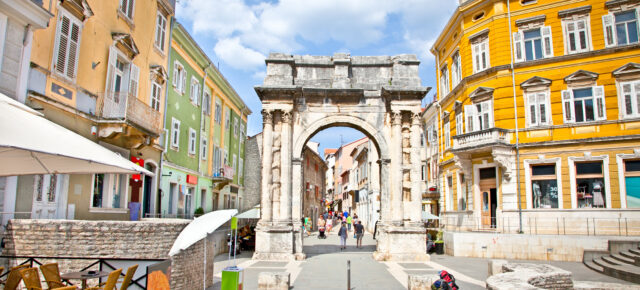 Pula zum Schnäppchenpreis: 8 Tage Kroatien mit TOP Apartment & Flug nur 122€ p.P.