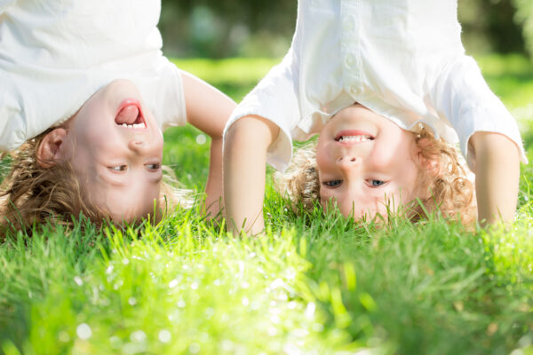 Eure Kids fühlen sich mit dem abwechslungsreichen Prgramm der Landal GreenParks perfekt unterhalten.