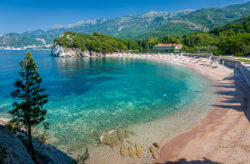 Krass günstig nach Montenegro: 8 Tage inkl. strandnahem Apartment & Flug NUR 79€