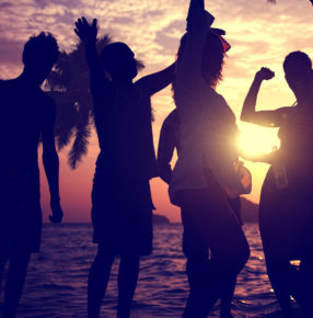 Party Strand