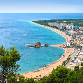 Spanien: 5 Tage Costa Brava im 4* Hotel mit Vollpension, Flug & Spa nur 317€