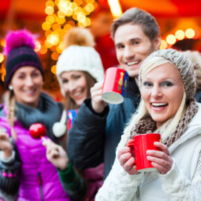 Shopping auf dem Weihnachtsmarkt: Tagesausflug nach Maastricht oder Valkenburg für 24€ Shopping auf dem Weihnachtsmarkt: Tagesausflug nach Maastricht oder Valkenburg für 24€