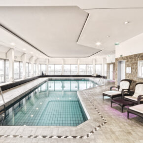 Schnäppchen: 2 Tage Düsseldorf mit Frühstück & Wellness im 4.5* Hotel ab 50€ Schnäppchen: 2 Tage Düsseldorf mit Frühstück & Wellness im 4.5* Hotel ab 50€