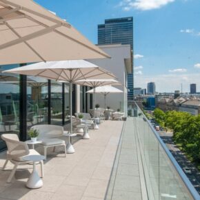 24h Sale: 2 Tage Frankfurt über Silvester im TOP 5* Hotel mit Frühstück & Extras ab 70€ 24h Sale: 2 Tage Frankfurt über Silvester im TOP 5* Hotel mit Frühstück & Extras ab 70€