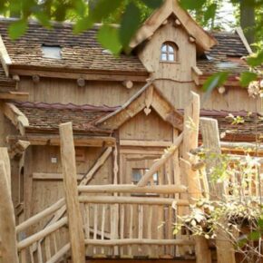 Familienspaß: 2 Tage im Baumhaus im Natur-Resort Tripsdrill mit Frühstück & Wildparadies ab 66€ Familienspaß: 2 Tage im Baumhaus im Natur-Resort Tripsdrill mit Frühstück & Wildparadies ab 66€