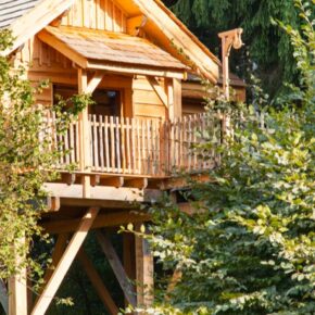 2 Tage im Luxus-Baumhaus in Frankreich mit Frühstück & privatem Whirlpool ab 124€ 2 Tage im Luxus-Baumhaus in Frankreich mit Frühstück & privatem Whirlpool ab 124€