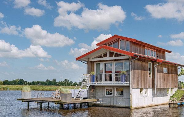 Holland 7 Tage In Friesland Mit Wasservilla Holzfass Sauna Fur