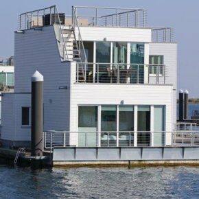Ostsee: 4 Tage im schwimmenden Ferienhaus mit Meerblick für 99€ p.P.