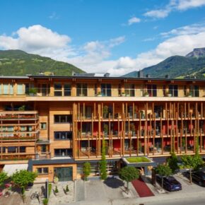 24 Stunden Sale: 3 Tage Wochenende im Zillertal im TOP 4* Hotel mit Frühstück & Wellness für 155€ 24 Stunden Sale: 3 Tage Wochenende im Zillertal im TOP 4* Hotel mit Frühstück & Wellness für 155€